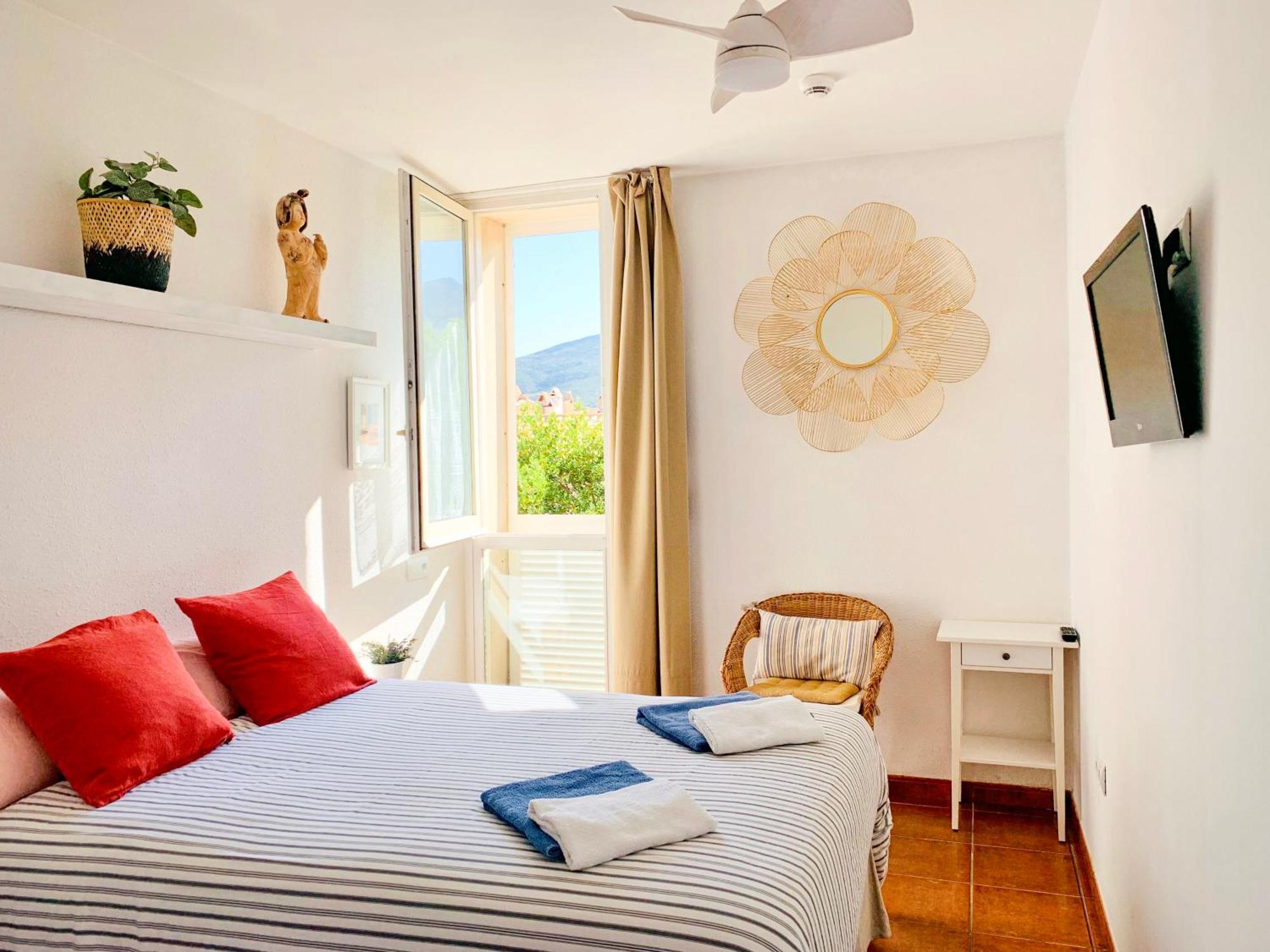 Habitacion Centrica Con Aire Acondicionado Bano Privado Nevera Cadaques Luaran gambar